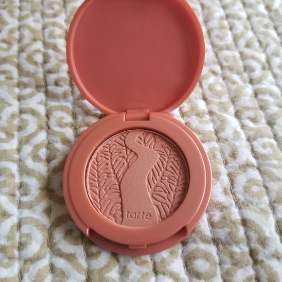 quirky tarte blush